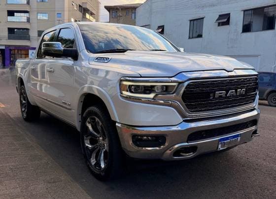 Carro 5.7 V8 GASOLINA LIMITED CD 4X4 AUTOMÁTICO