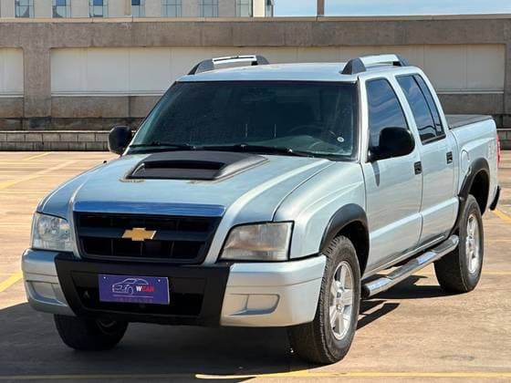 Carro 2.4 ADVANTAGE 4X2 CD 8V FLEX 4P MANUAL