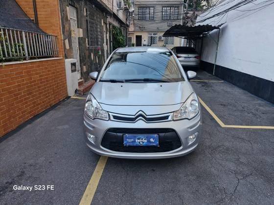 Carro 1.2 PURE TECH FLEX ATTRACTION MANUAL