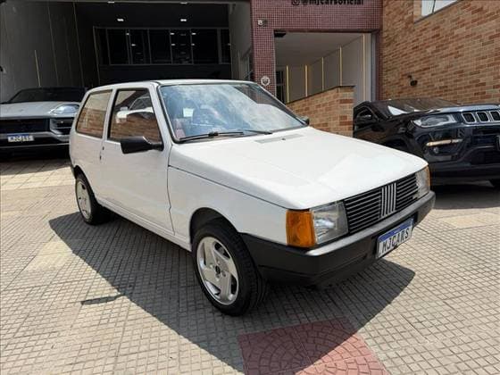 Carro 1.0 MILLE BRIO 8V GASOLINA 2P MANUAL