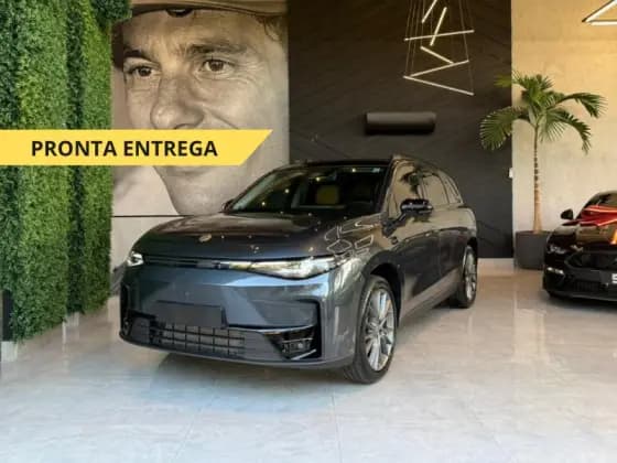 Carro 28,4 KW REEV