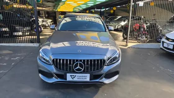 Carro 2.0 CGI GASOLINA AVANTGARDE 9G-TRONIC