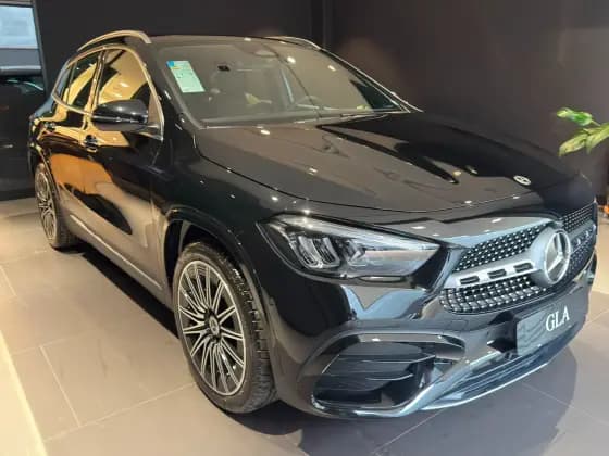 Carro 1.3 MHEV AMG LINE 7G-DCT