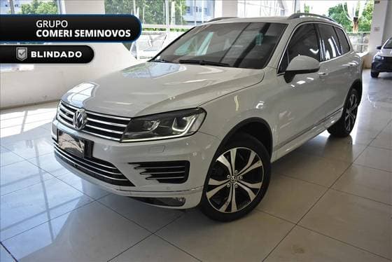 Carro 4.2 R LINE V8 32V GASOLINA 4P TIPTRONIC