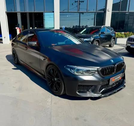 Carro 4.4 V8 TWIN POWER M XDRIVE STEPTRONIC