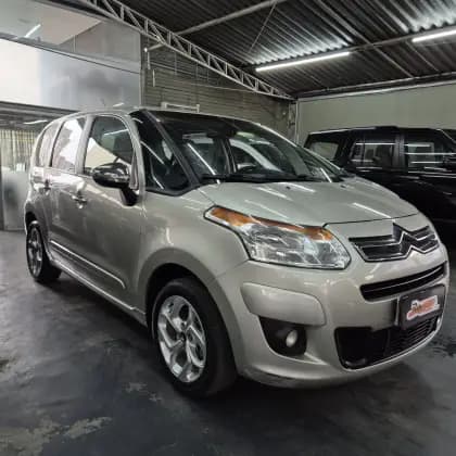 Carro 1.6 FLEX EXCLUSIVE BVA
