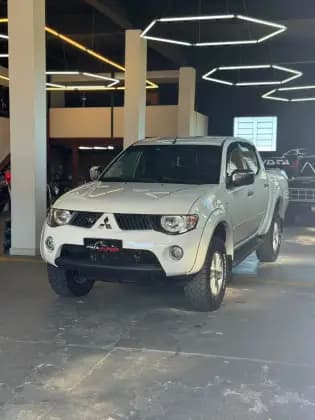 Carro 2.5 GL 4X4 CD 8V TURBO DIESEL 4P MANUAL