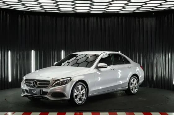 Carro 1.6 CGI AVANTGARDE 16V TURBO GASOLINA 4P AUTOMÁTICO