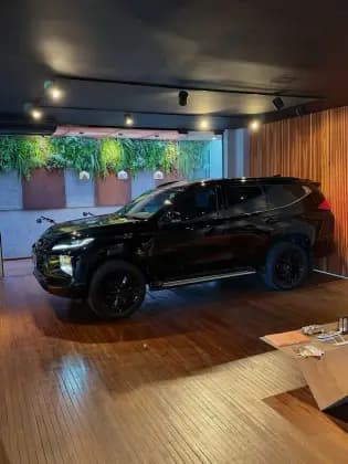 Carro 2.4 16V MIVEC TURBO DIESEL LEGEND BLACK AWD AUTOMÁTICO