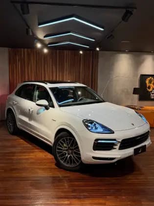 Carro 3.0 V6 E-HYBRID AWD TIPTRONIC S