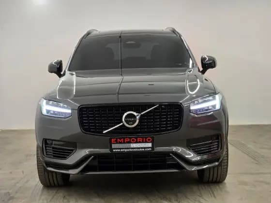 Carro 2.0 T8 RECHARGE ULTIMATE DARK AWD GEARTRONIC
