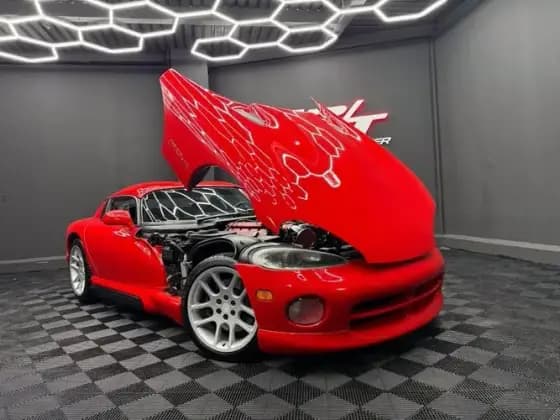 Carro 8.0 RT-10 V10 GASOLINA 2P MANUAL