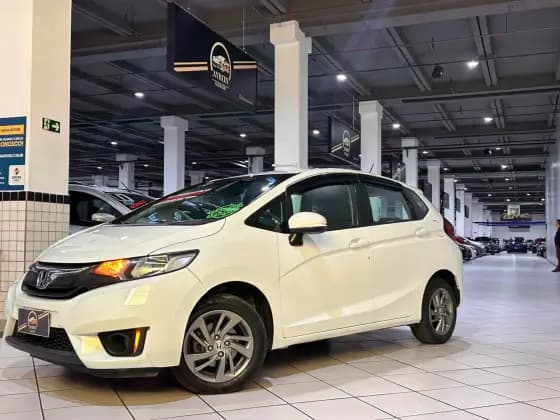 Carro 1.5 LX 16V FLEX 4P AUTOMÁTICO