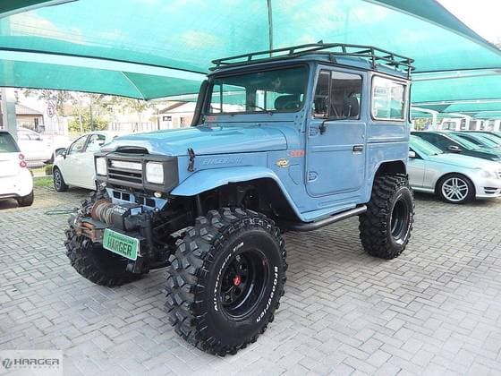 Carro 3.7 BJ50LV 4X4 TETO RIGIDO DIESEL 2P MANUAL