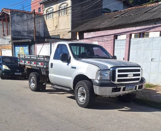 Carro 3.9 XLT 4X2 CS DIESEL 2P MANUAL