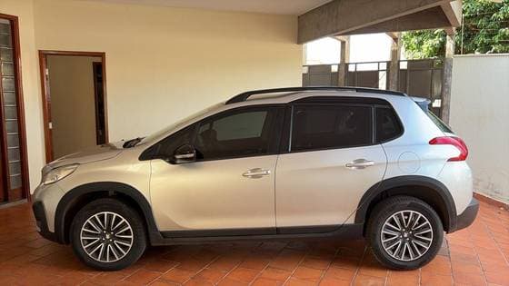 Carro 1.6 16V FLEX ALLURE 4P AUTOMÁTICO