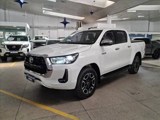 Carro 2.8 D-4D TURBO DIESEL CD SRV 4X4 AUTOMÁTICO