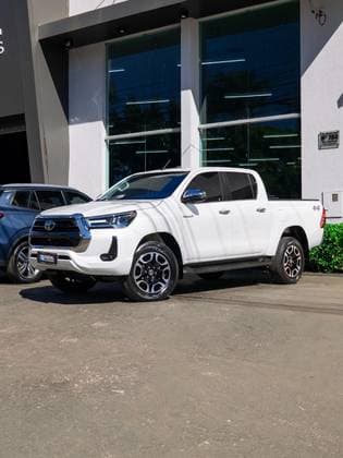 Carro 2.8 D-4D TURBO DIESEL CD SRX 4X4 AUTOMÁTICO