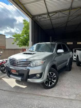 Carro 3.0 SRV 4X4 16V TURBO INTERCOOLER DIESEL 4P AUTOMÁTICO