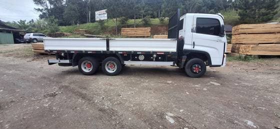 Carro 2.8 TURBO DIESEL CHASSI 4X2 MANUAL