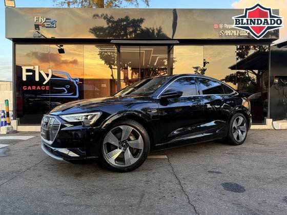 Carro ELÉTRICO SPORTBACK PERFORMANCE QUATTRO