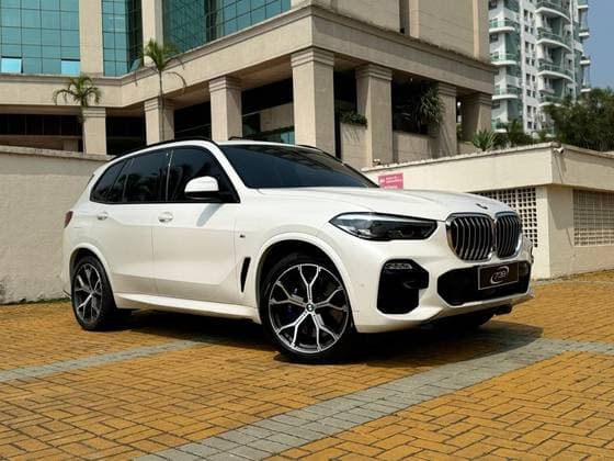 Carro 3.0 I6 TURBO HÍBRIDO XDRIVE45E M SPORT AUTOMÁTICO