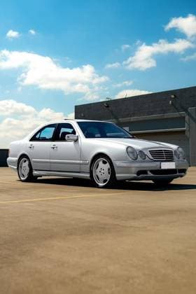 Carro 5.5 SEDAN GASOLINA 4P AUTOMÁTICO