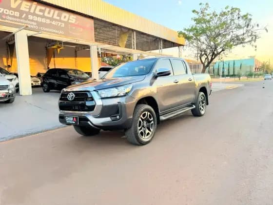 Carro 2.8 D-4D TURBO DIESEL CD SRV 4X4 AUTOMÁTICO