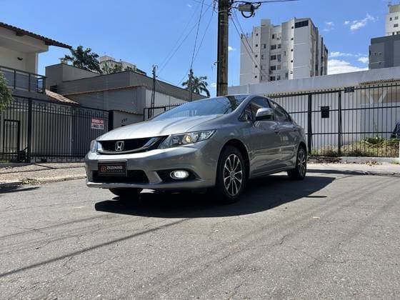Carro 2.0 LXR 16V FLEX 4P AUTOMÁTICO