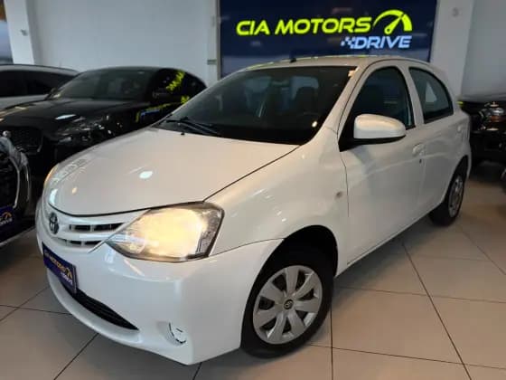 Carro 1.3 X 16V FLEX 4P MANUAL