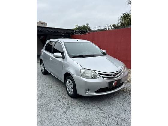 Carro 1.3 XS 16V FLEX 4P MANUAL