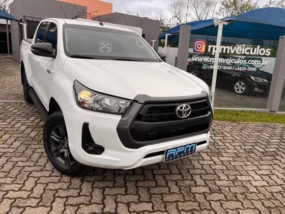 Carro 2.8 D-4D TURBO DIESEL CD SR 4X4 AUTOMÁTICO
