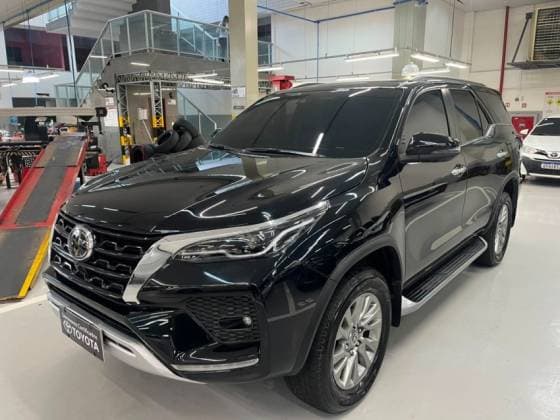 Carro 2.8 D-4D TURBO DIESEL SRX 7L 4X4 AUTOMÁTICO