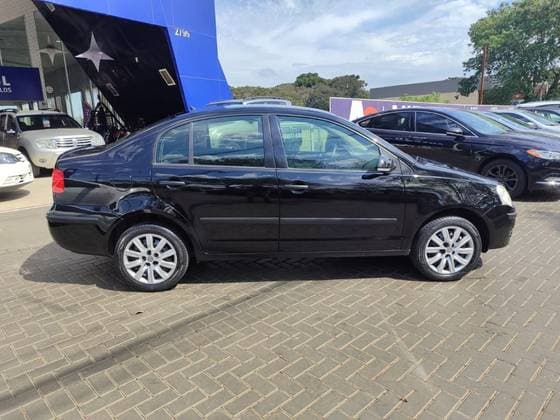 Carro 1.6 8V GASOLINA 4P MANUAL