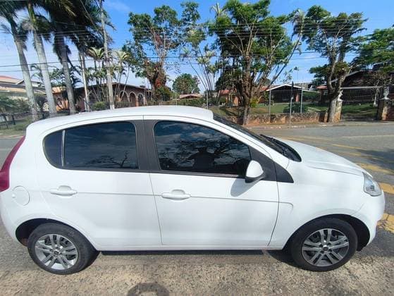 Carro 1.4 MPI ATTRACTIVE 8V FLEX 4P MANUAL