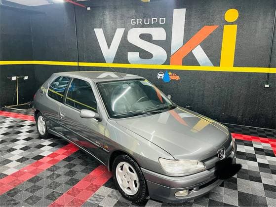 Carro 1.8 RALLYE 16V GASOLINA 2P MANUAL
