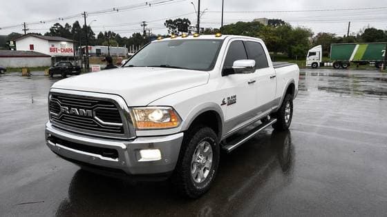 Carro 6.7 LARAMIE 4X4 CD I6 TURBO DIESEL 4P AUTOMÁTICO