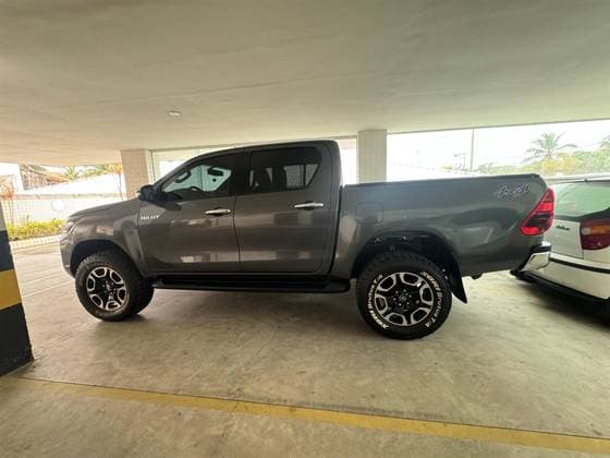 Carro 2.8 D-4D TURBO DIESEL CD SRV 4X4 AUTOMÁTICO