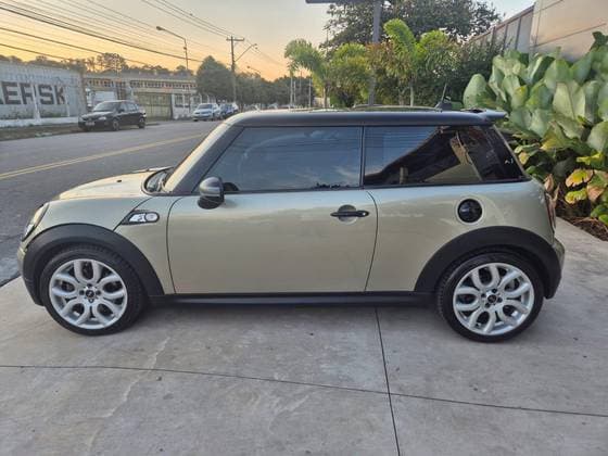 Carro 1.6 S 16V TURBO GASOLINA 2P AUTOMÁTICO