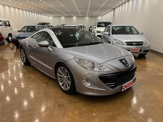 Carro 1.6 16V TURBO GASOLINA 2P AUTOMÁTICO