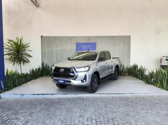 Carro 2.8 D-4D TURBO DIESEL CD SR 4X4 AUTOMÁTICO