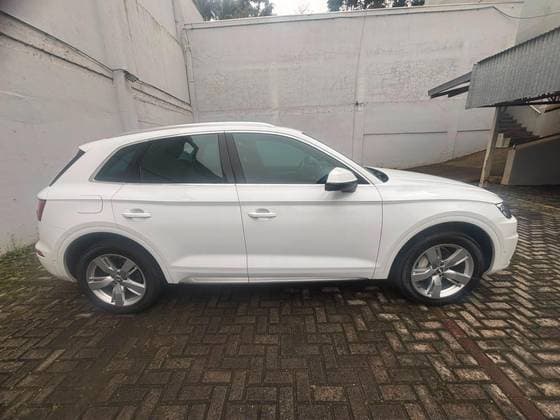 Carro 2.0 TFSI GASOLINA AMBIENTE S TRONIC