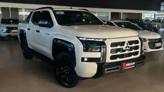 Carro 2.4 BITURBO DIESEL CD KATANA 4X4 AUTOMÁTICO