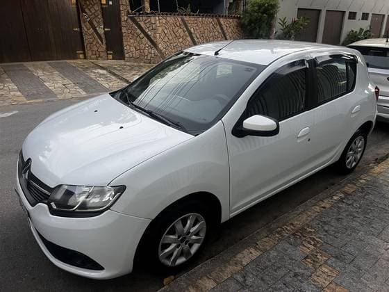 Carro 1.6 EXPRESSION 8V FLEX 4P MANUAL