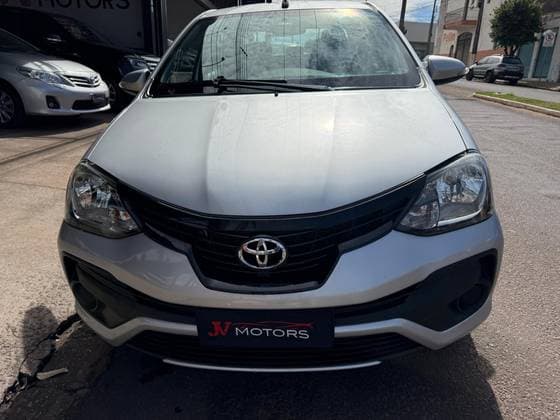 Carro 1.5 X PLUS SEDAN 16V FLEX 4P AUTOMÁTICO