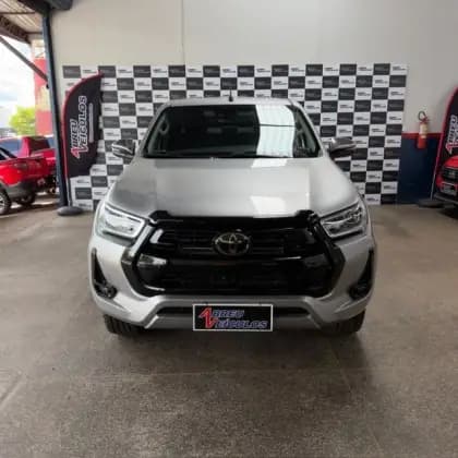 Carro 2.8 D-4D TURBO DIESEL CD SRX 4X4 AUTOMÁTICO