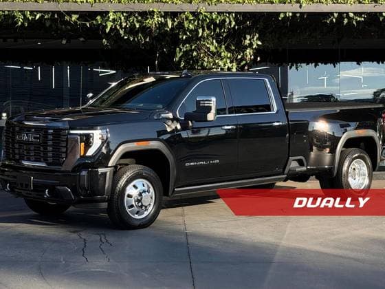 Carro 6.6 V8 DURAMAX DIESEL 3500 DENALI ULTIMATE CD 4WD AUTOMÁTICO