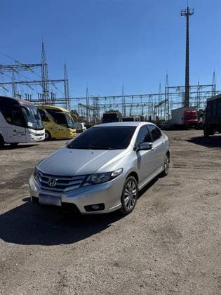 Carro 1.5 LX 16V FLEX 4P AUTOMÁTICO