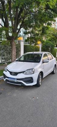Carro 1.5 X SEDAN 16V FLEX 4P MANUAL