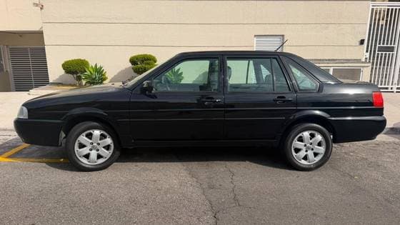 Carro 1.8 MI 8V GASOLINA 4P MANUAL